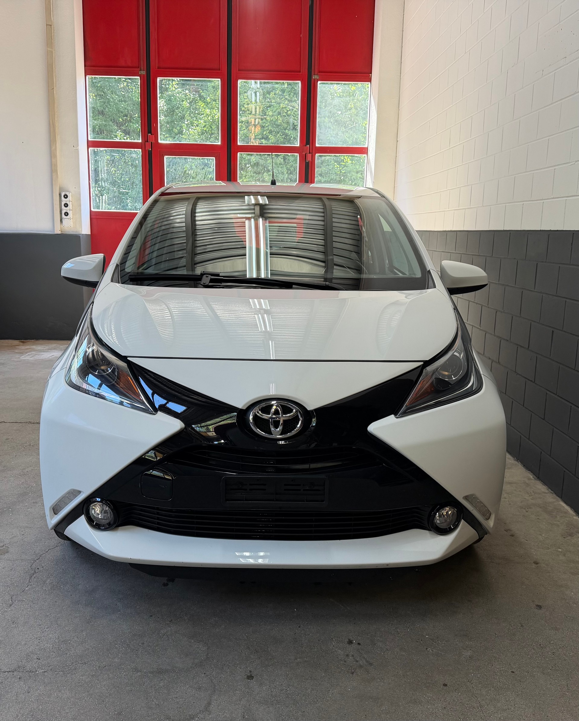 TOYOTA Aygo 1.0 VVT-i x-cite //NEU AB MFK!-image-1