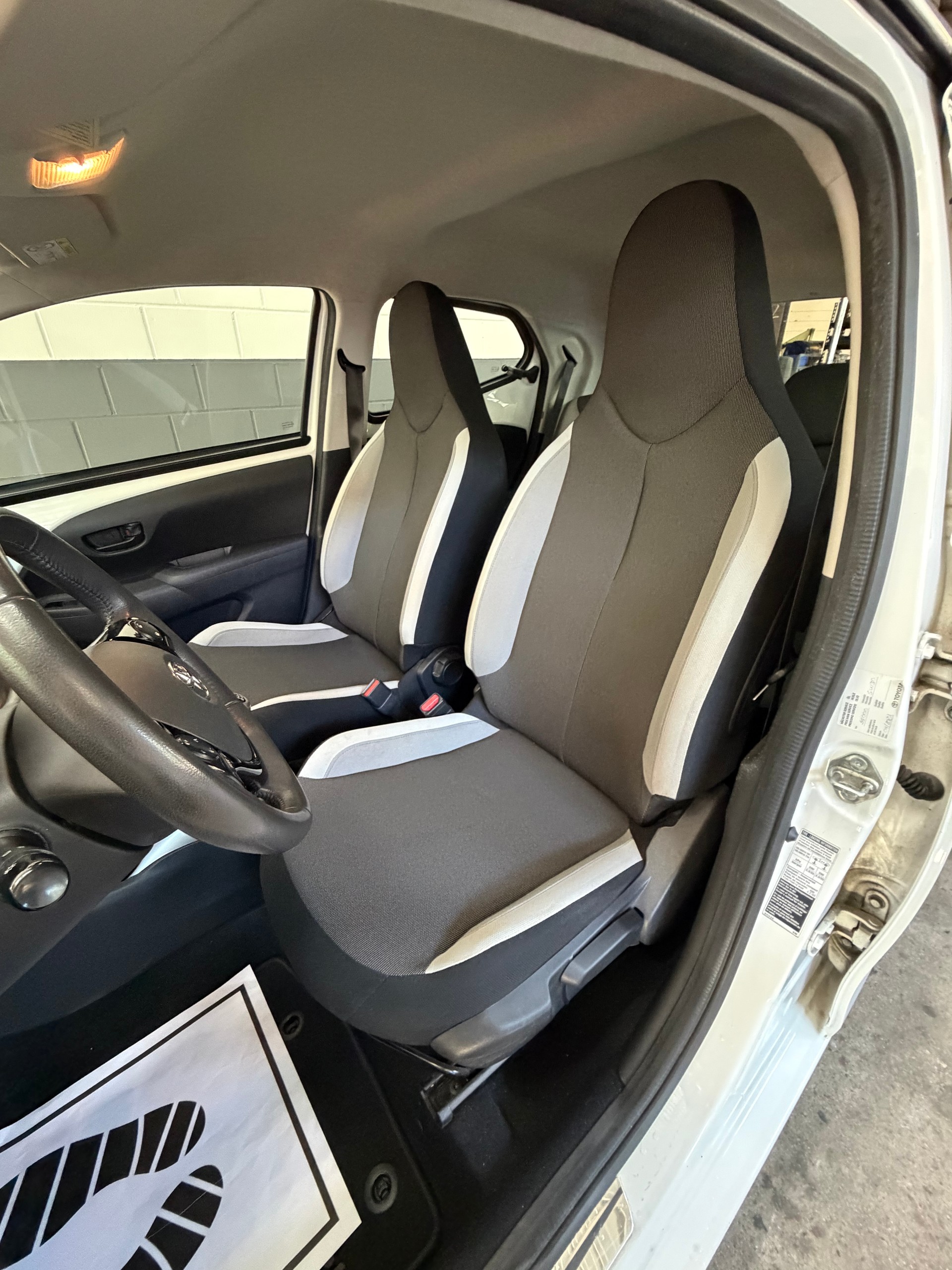 TOYOTA Aygo 1.0 VVT-i x-cite //NEU AB MFK!-image-14