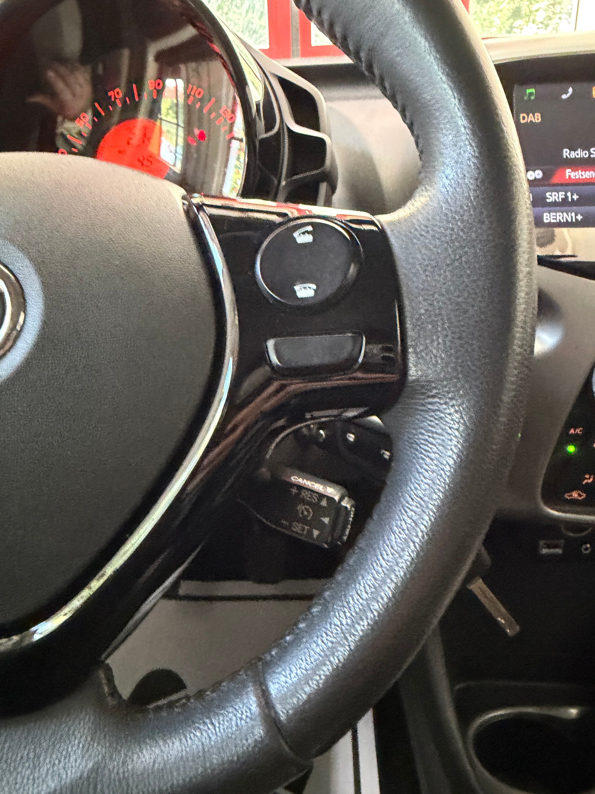 TOYOTA Aygo 1.0 VVT-i x-cite //NEU AB MFK!-image-13