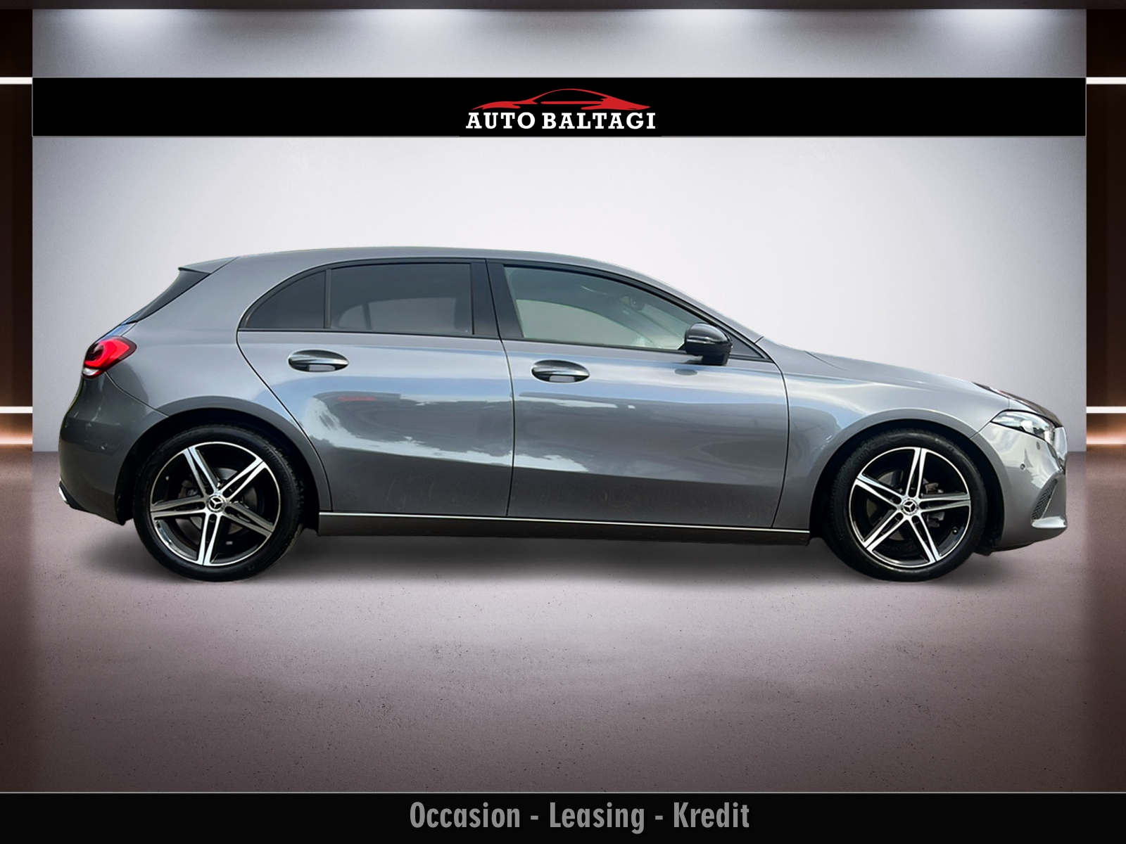 MERCEDES-BENZ A 180 Night Star 7G-DCT-image-2