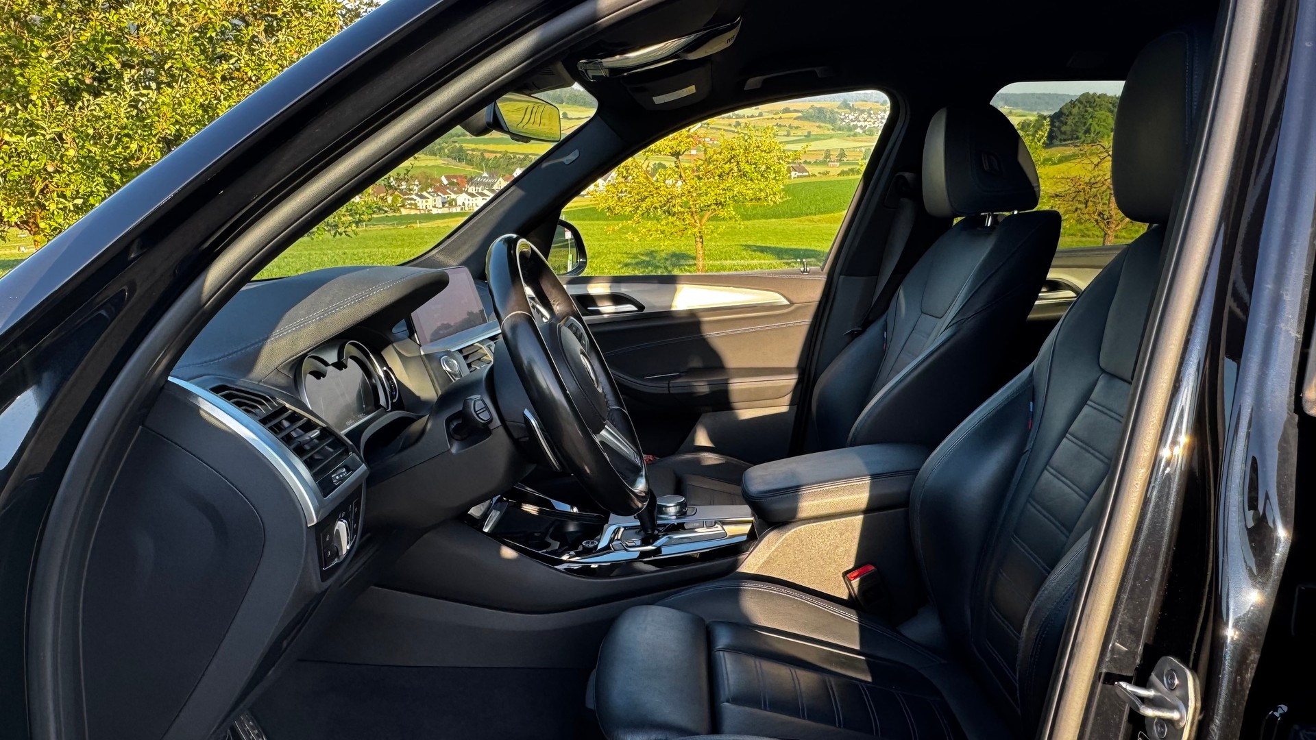 BMW X3 30i xDrive-image-3