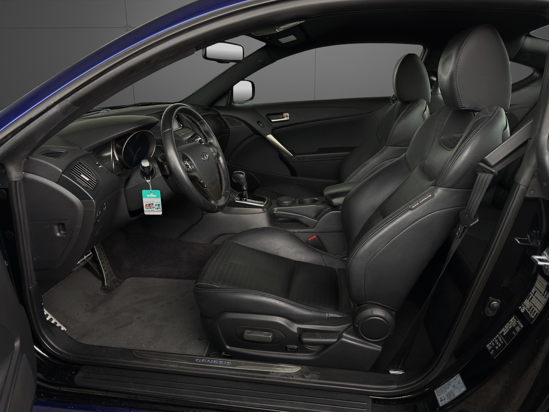 HYUNDAI Genesis 3.8 V6 Automatic-image-5