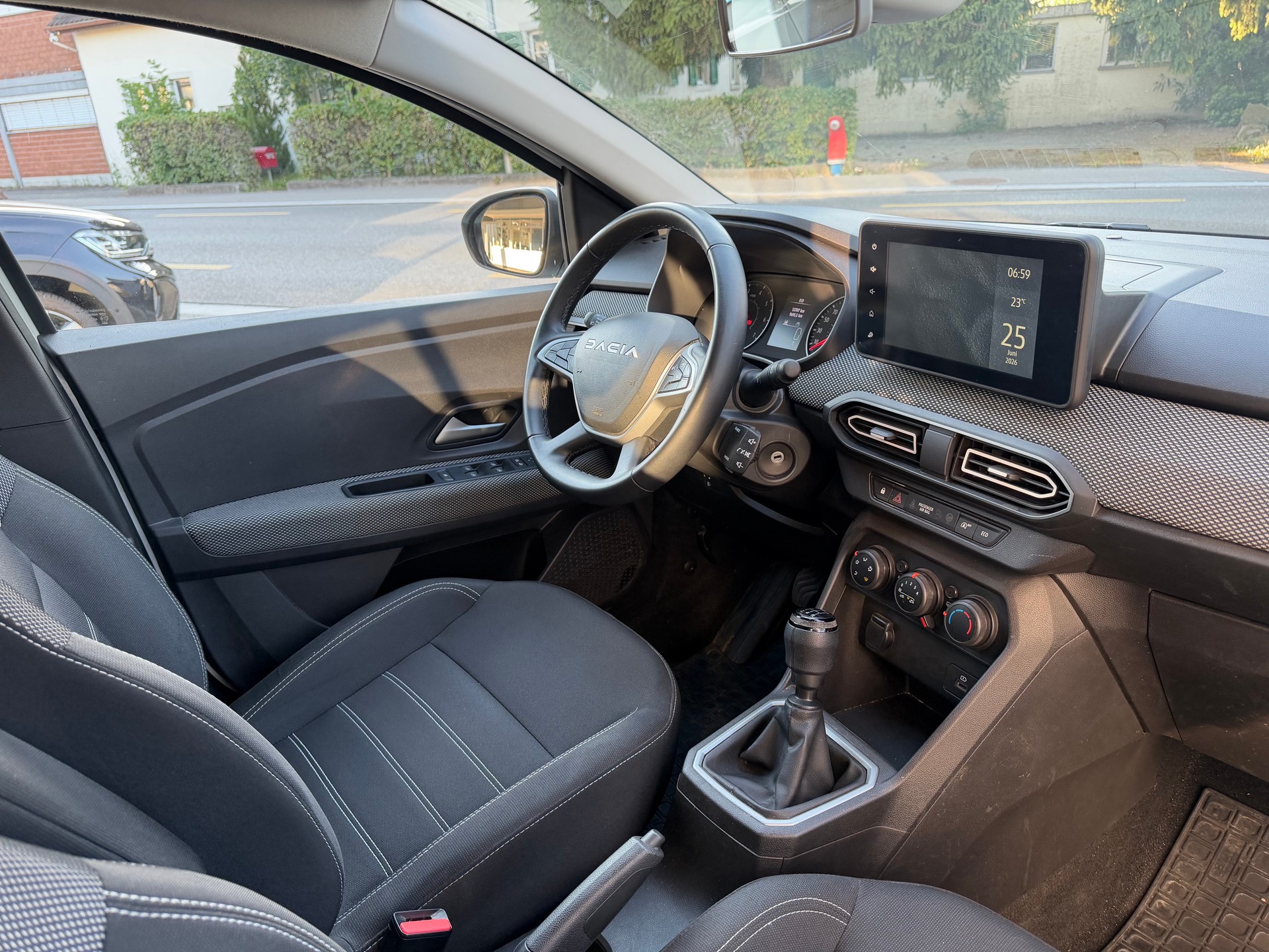 DACIA Sandero TCe 90 Expression-image-12