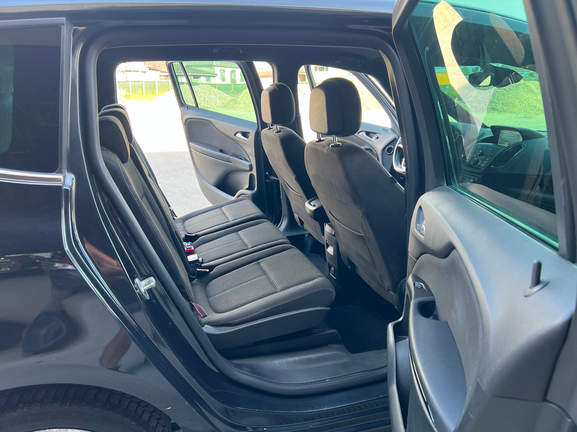 OPEL Zafira Tourer 2.0 CDTi BiTurbo Cosmo-image-10