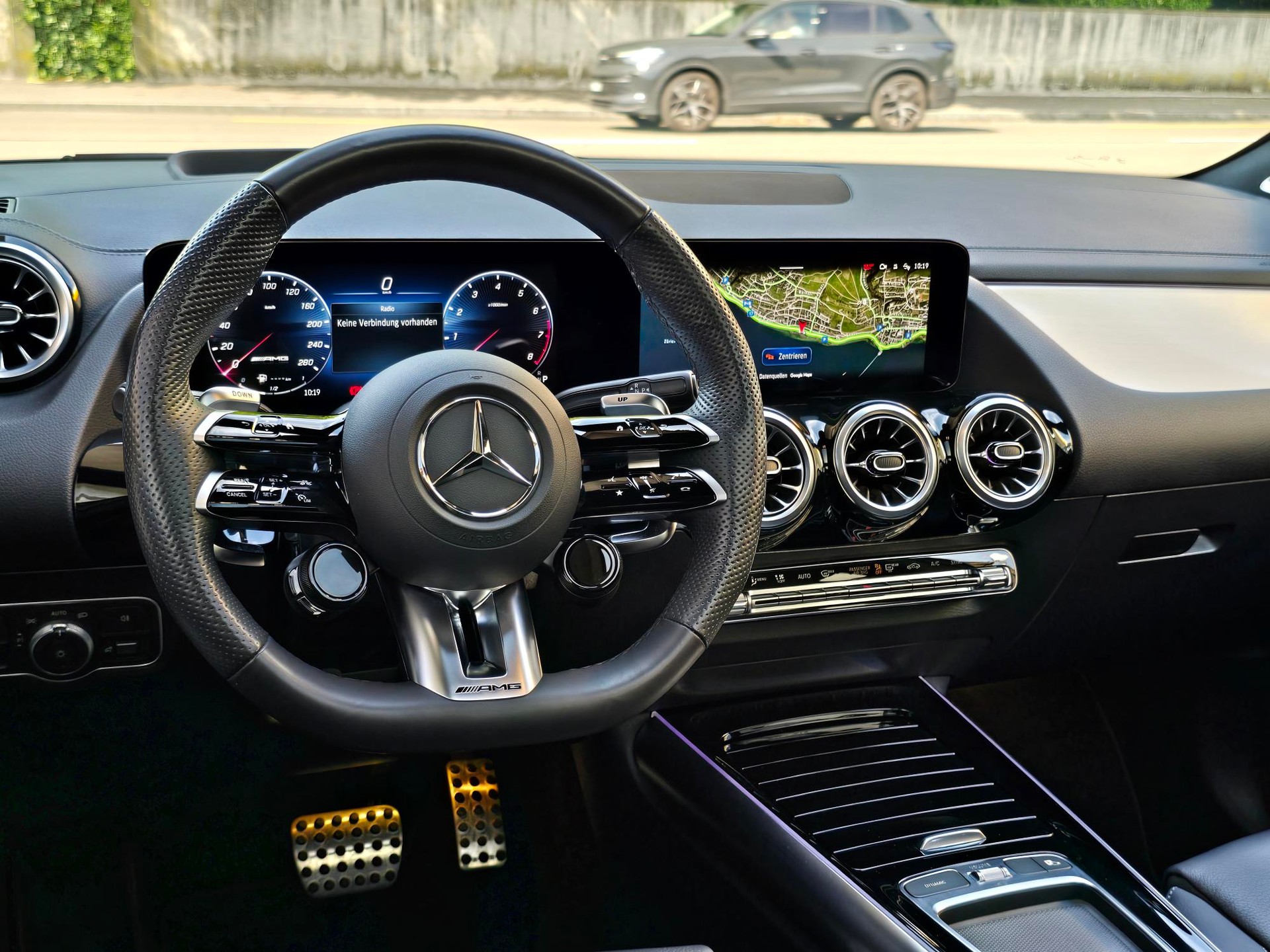 MERCEDES-BENZ GLA AMG 35 4Matic 8G-DCT-image-6
