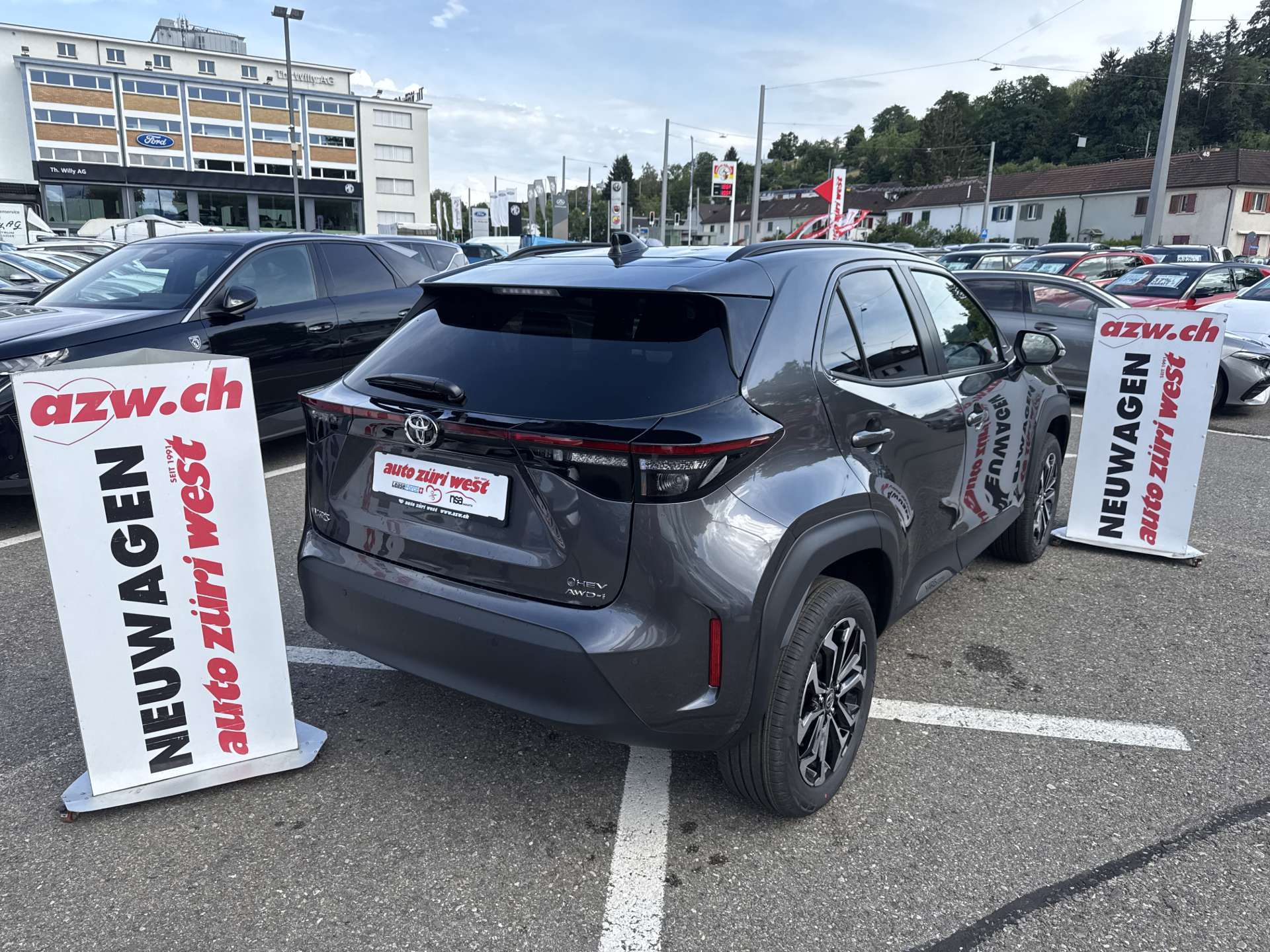 TOYOTA Yaris Cross 1.5 Trend AWDi e-CVT Automat-image-2