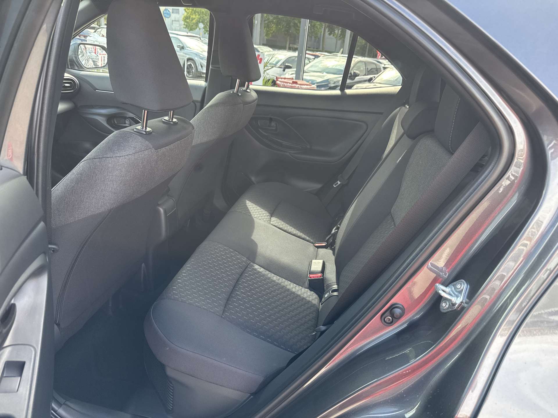 TOYOTA Yaris Cross 1.5 Trend AWDi e-CVT Automat-image-6