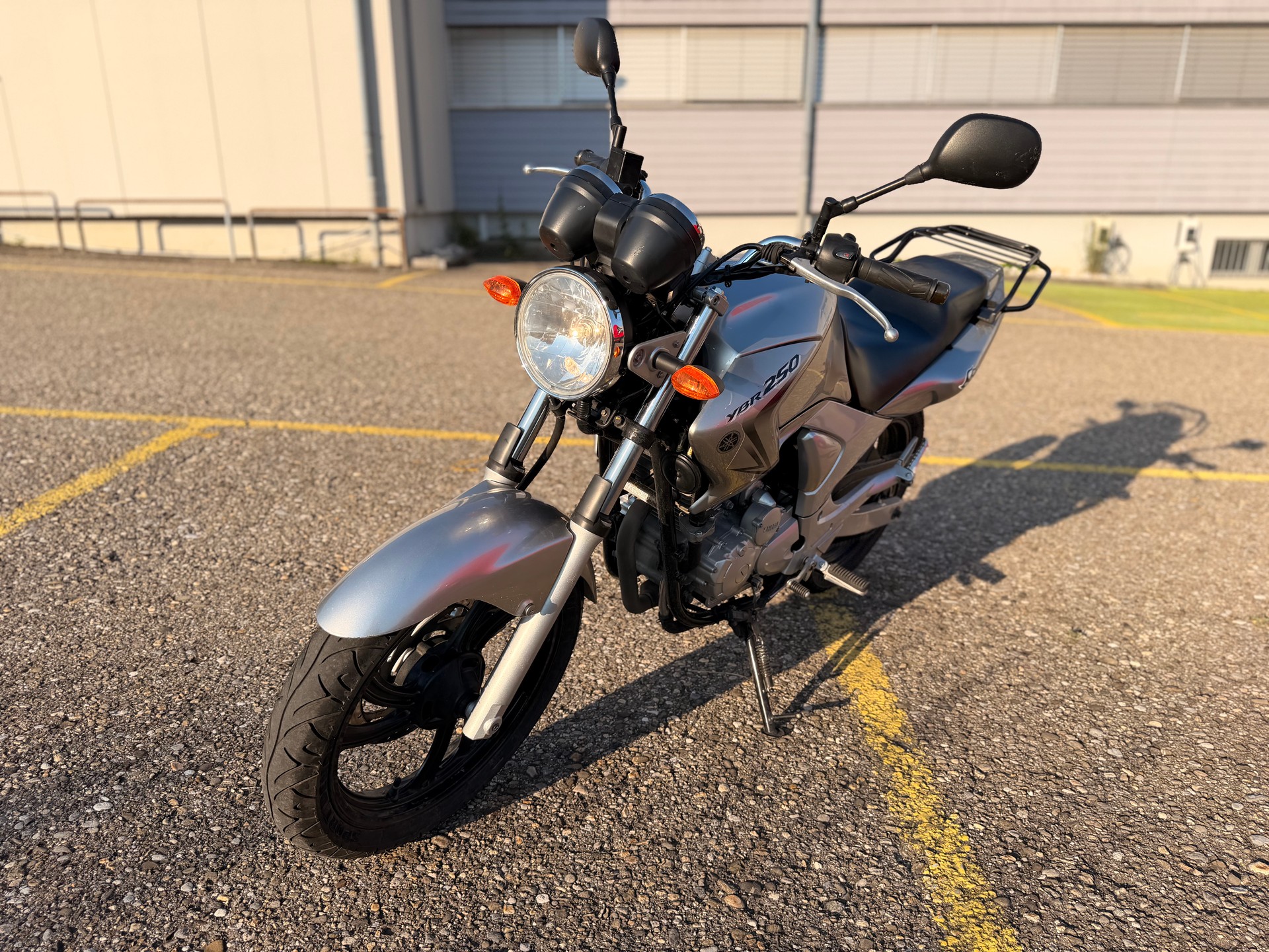YAMAHA YBR 250-image-2