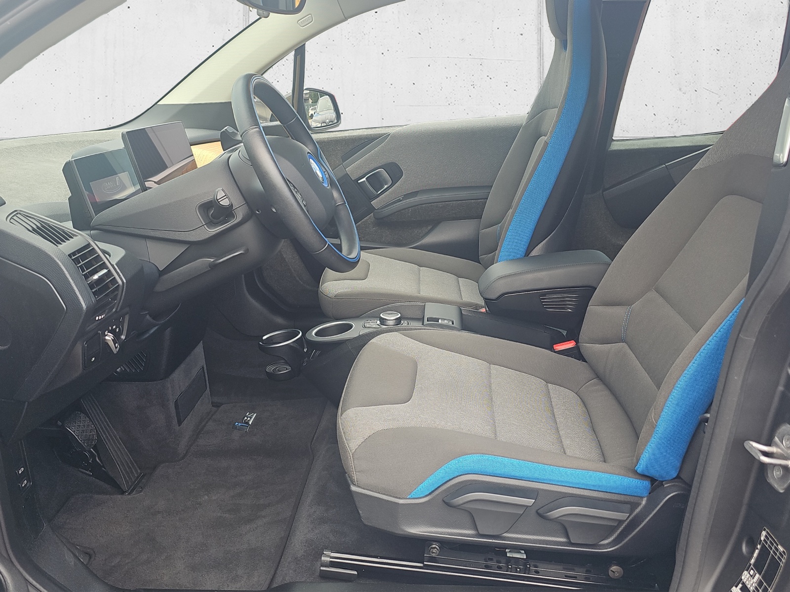BMW i3s (120Ah)-image-10