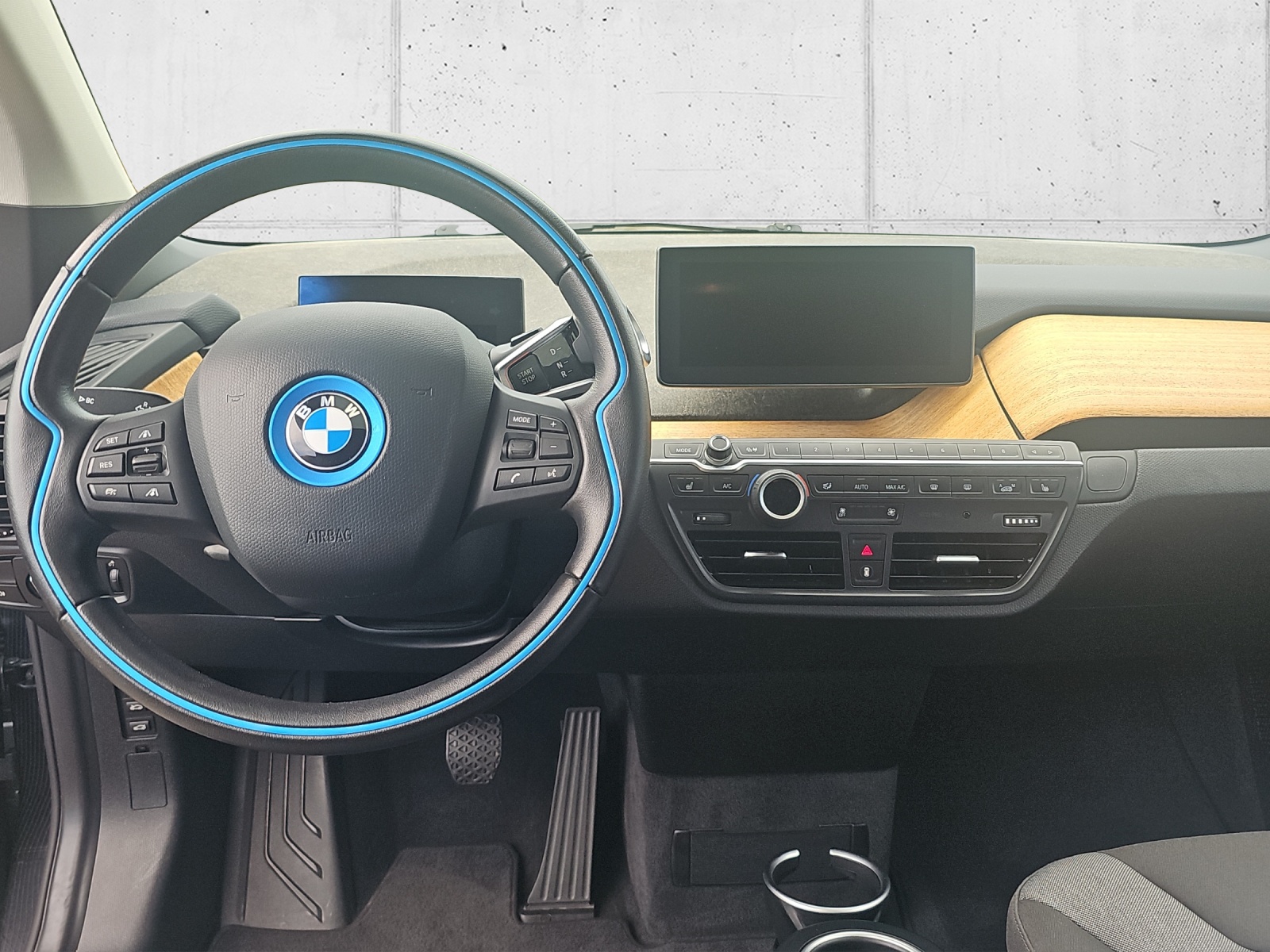 BMW i3s (120Ah)-image-15