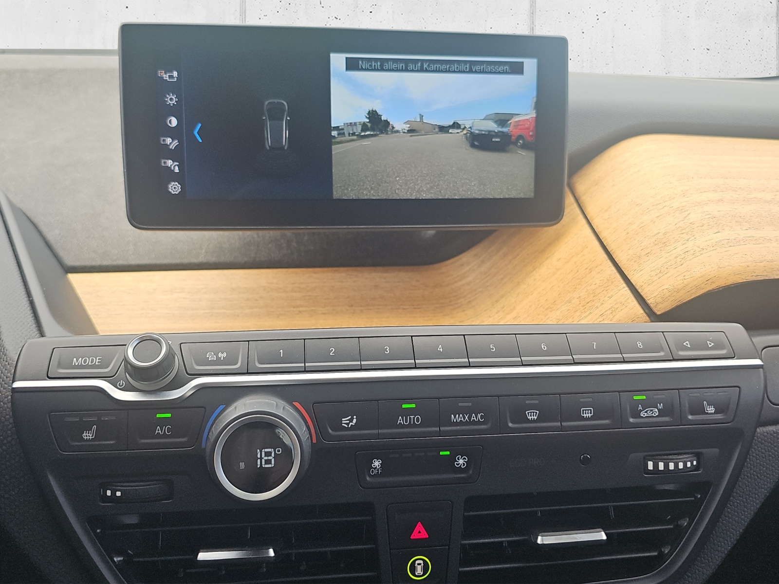 BMW i3s (120Ah)-image-12