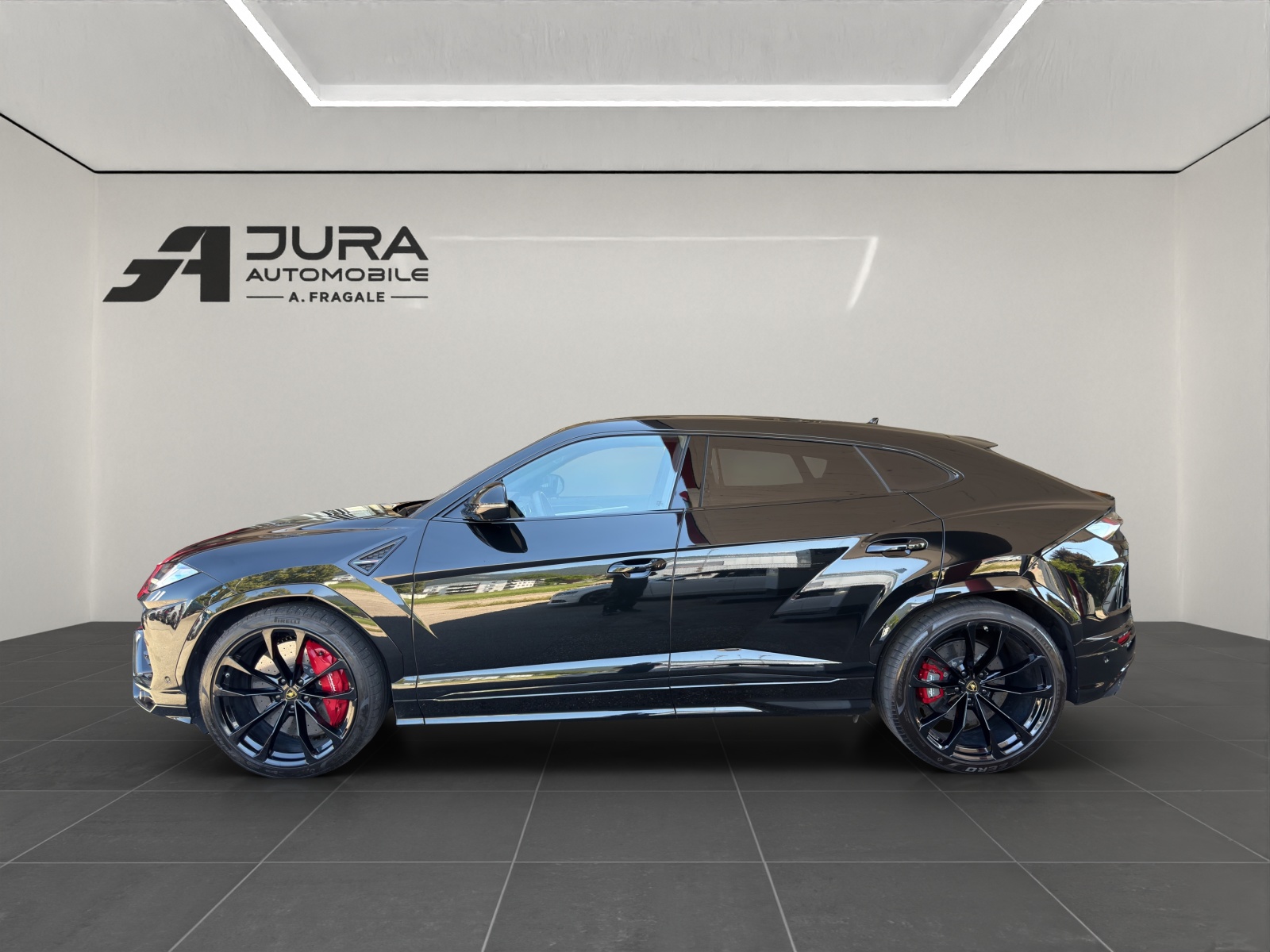 LAMBORGHINI Urus E-Gear 4.0-image-3