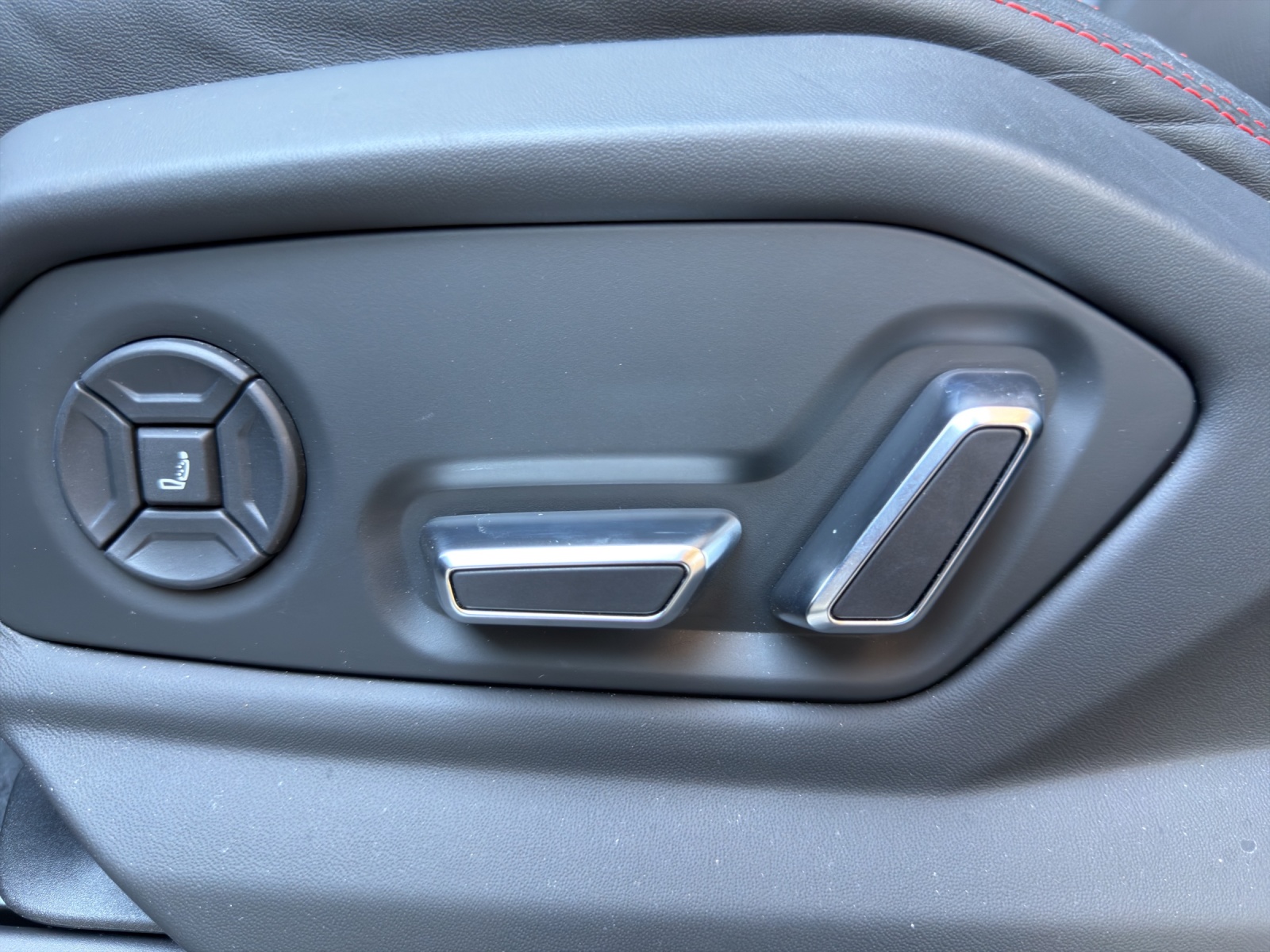 LAMBORGHINI Urus E-Gear 4.0-image-12