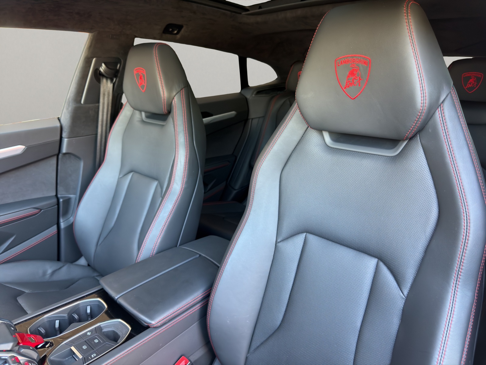 LAMBORGHINI Urus E-Gear 4.0-image-13