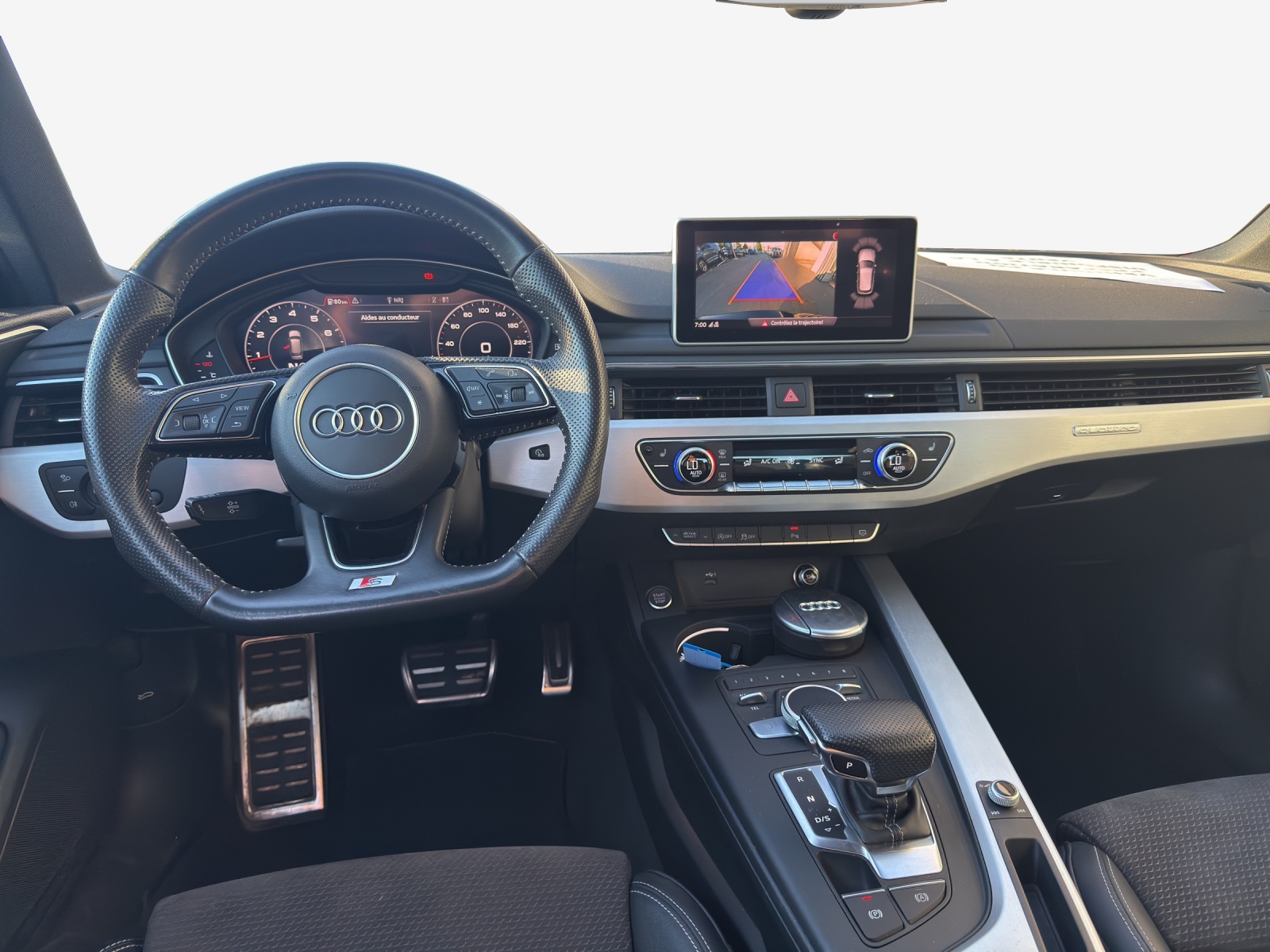 AUDI A4 Avant 45 TFSI Sport S-tronic quattro-image-8