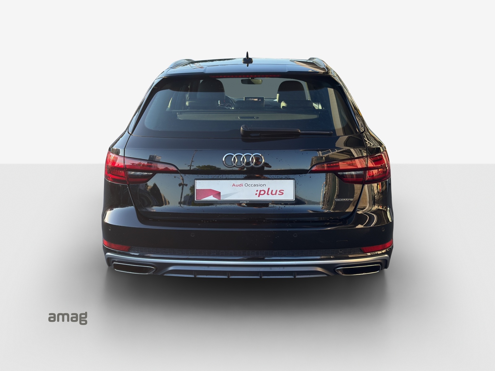 AUDI A4 Avant 45 TFSI Sport S-tronic quattro-image-3