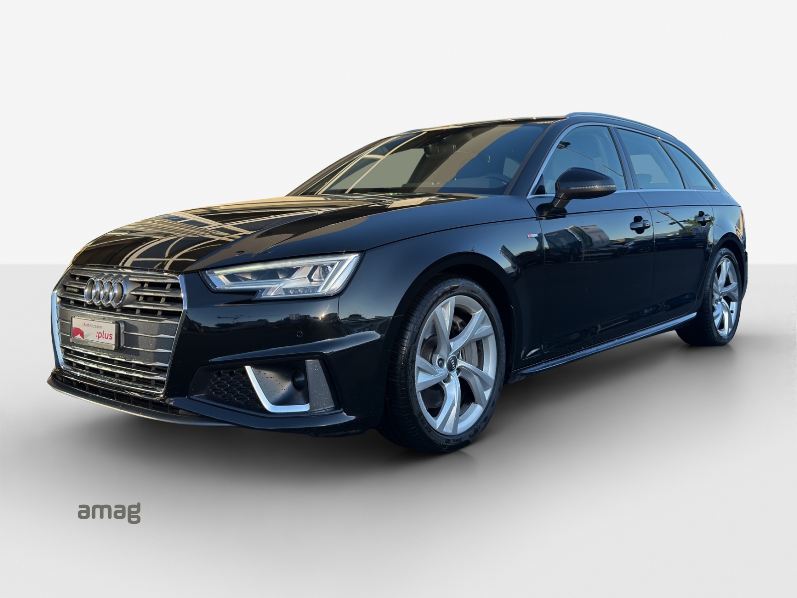 AUDI A4 Avant 45 TFSI Sport S-tronic quattro-image-0