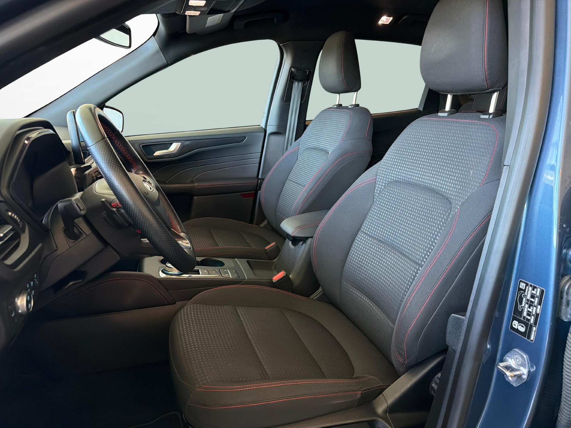 FORD Kuga 1.5 EcoBlue ST-Line-image-9
