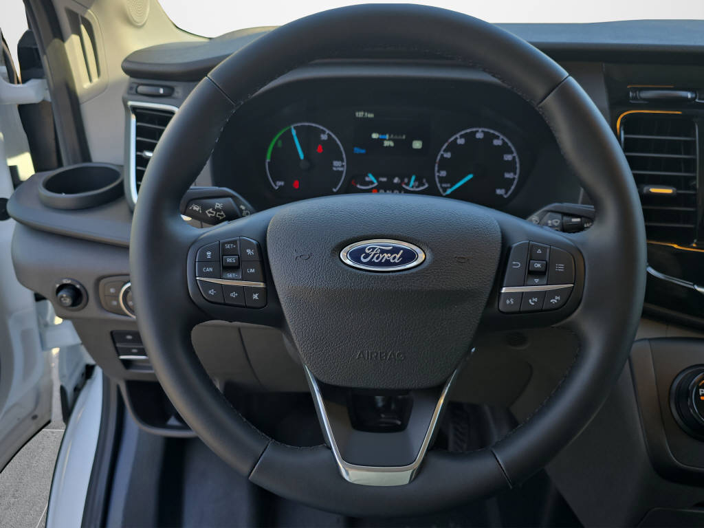 FORD E-Transit Van 350 L2H2 67kWh Trend-image-9