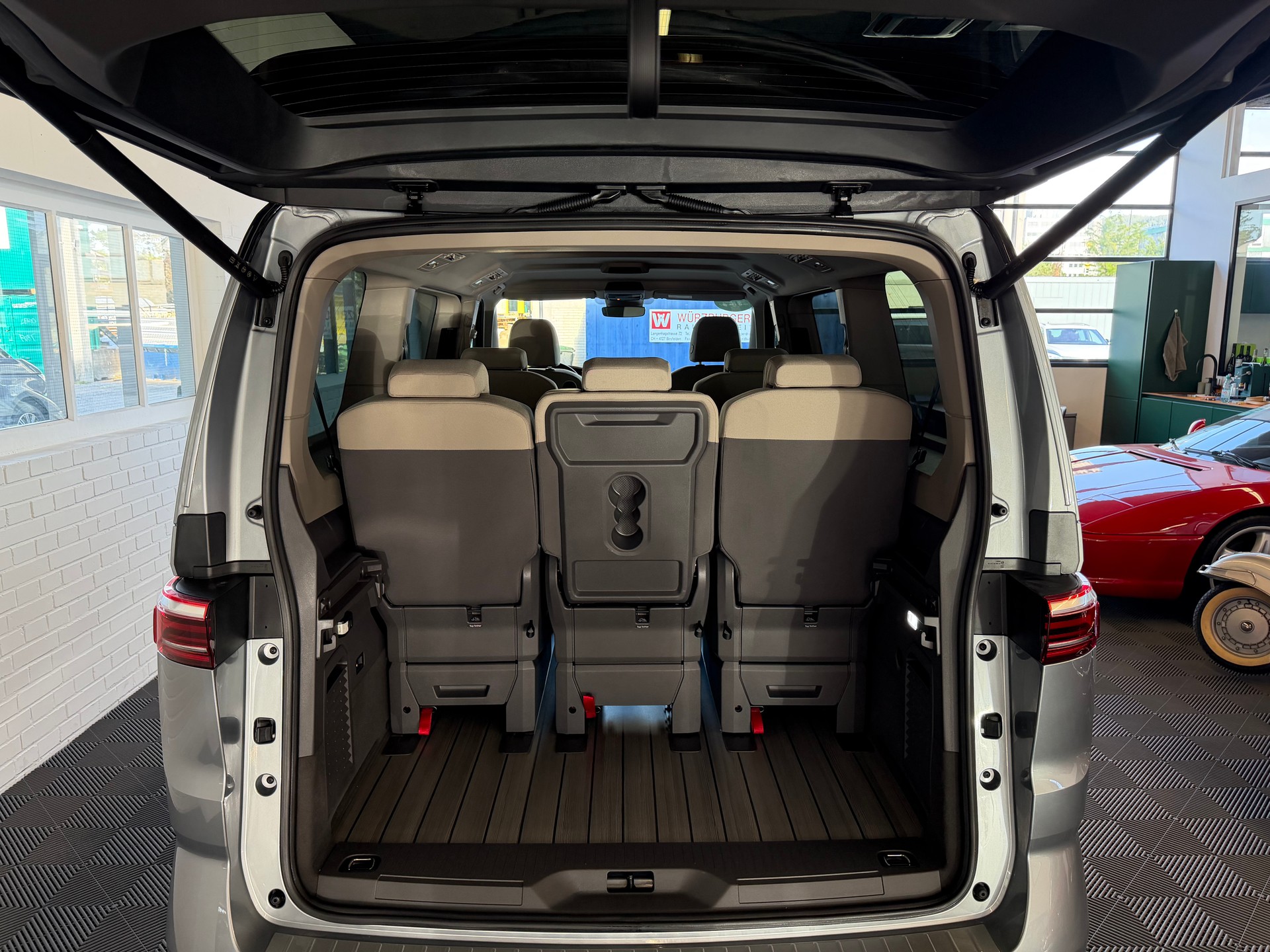 VW Multivan 2.0 TDI '' EDITION + LANG '' Life DSG Lang-image-12