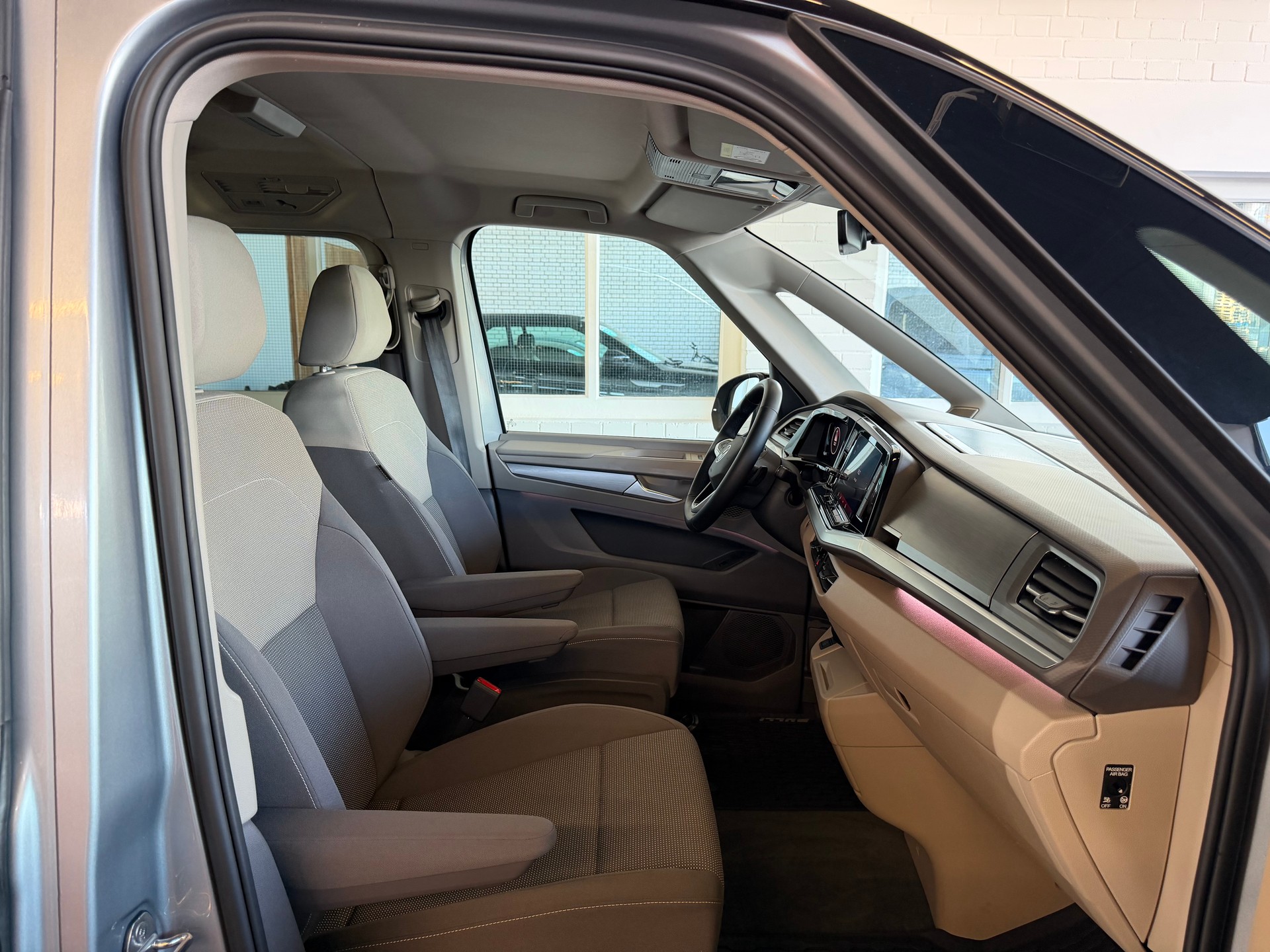 VW Multivan 2.0 TDI '' EDITION + LANG '' Life DSG Lang-image-7