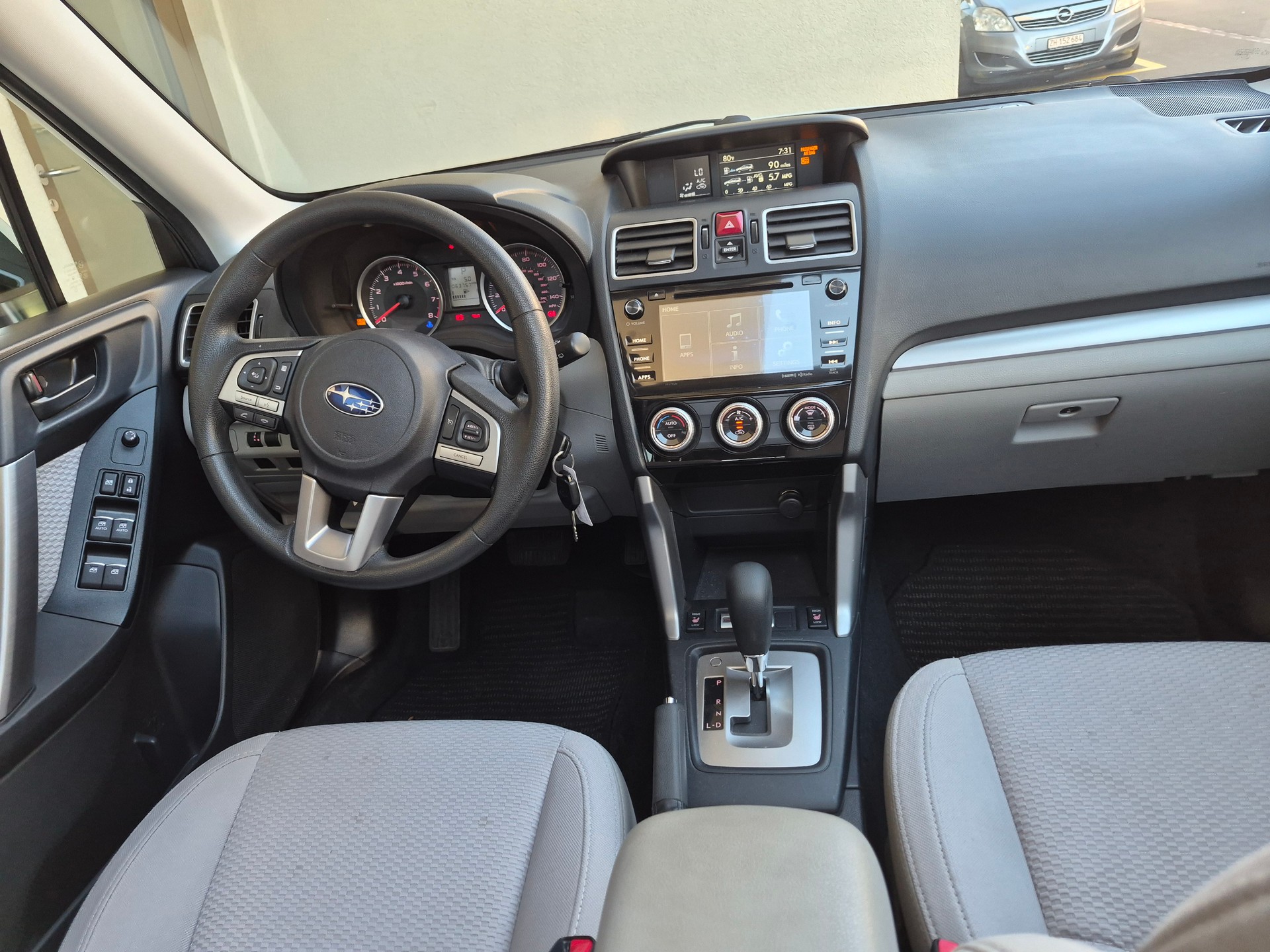 SUBARU FORESTER 2.5 USA-image-14