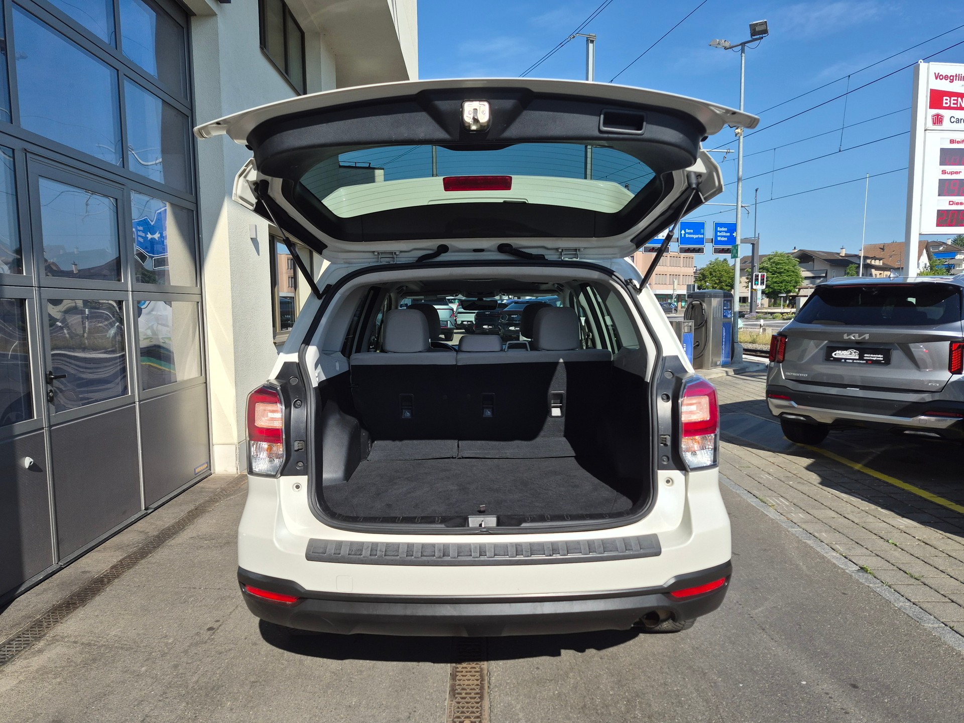 SUBARU FORESTER 2.5 USA-image-6