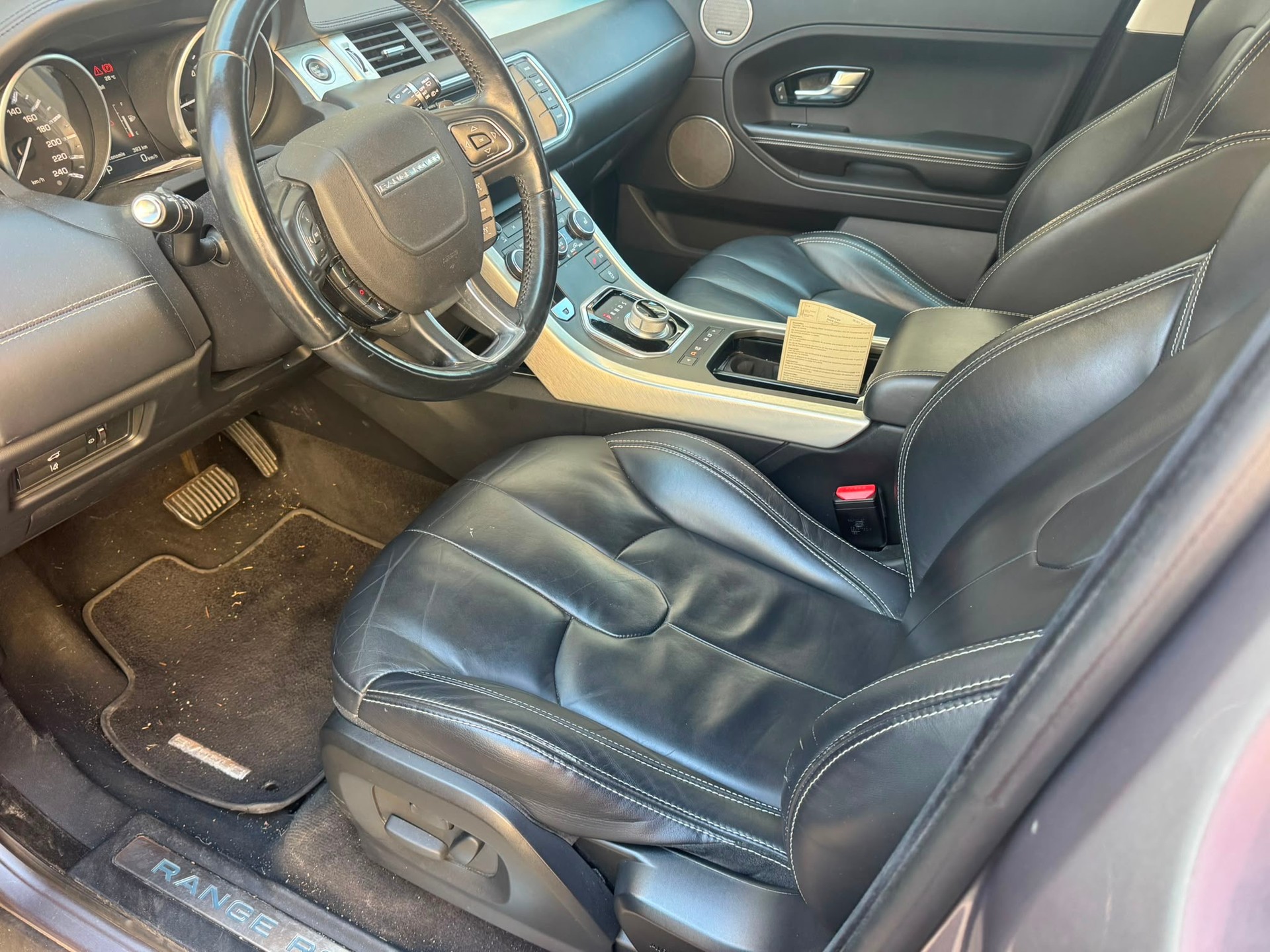 LAND ROVER Range Rover Evoque 2.2 TD4 Dynamic AT9-image-1