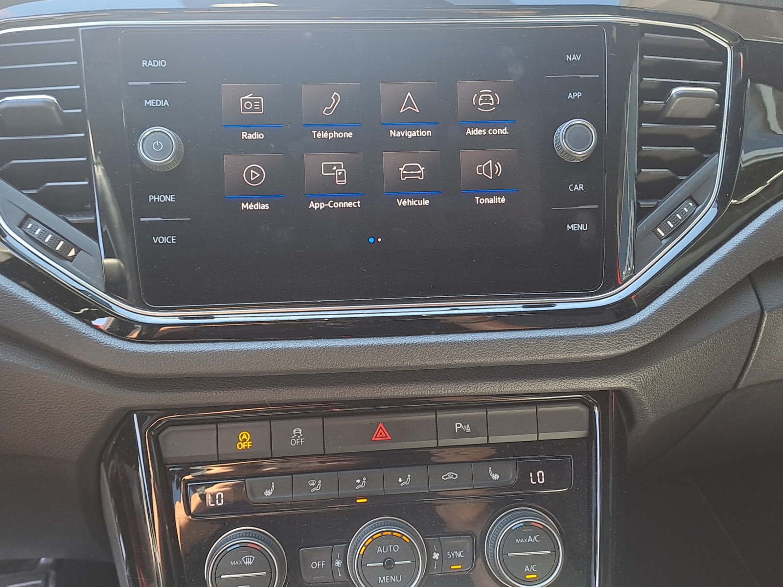 VW T-Roc 2.0 TSI R DSG 4Motion-image-10