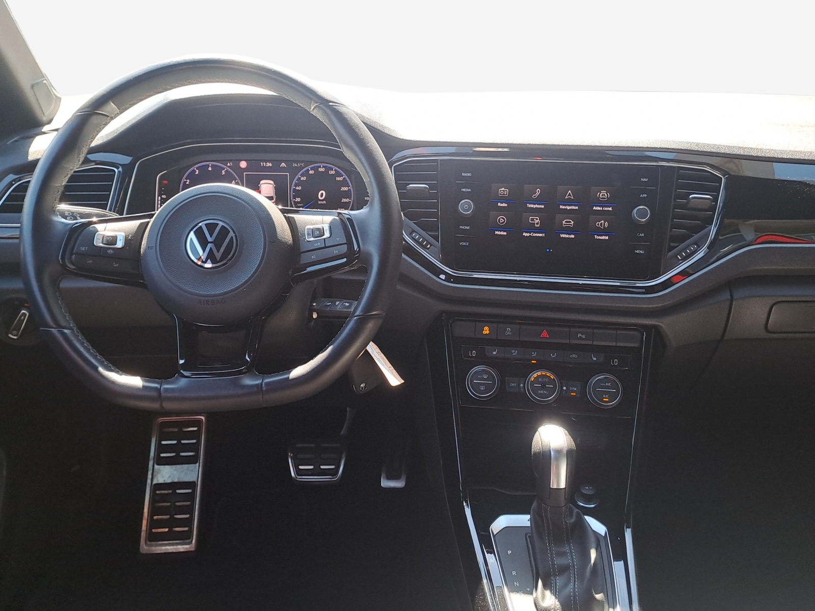 VW T-Roc 2.0 TSI R DSG 4Motion-image-8