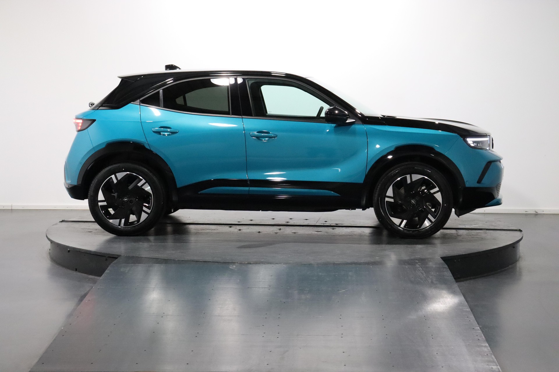 OPEL Mokka-e GS WoW-image-1