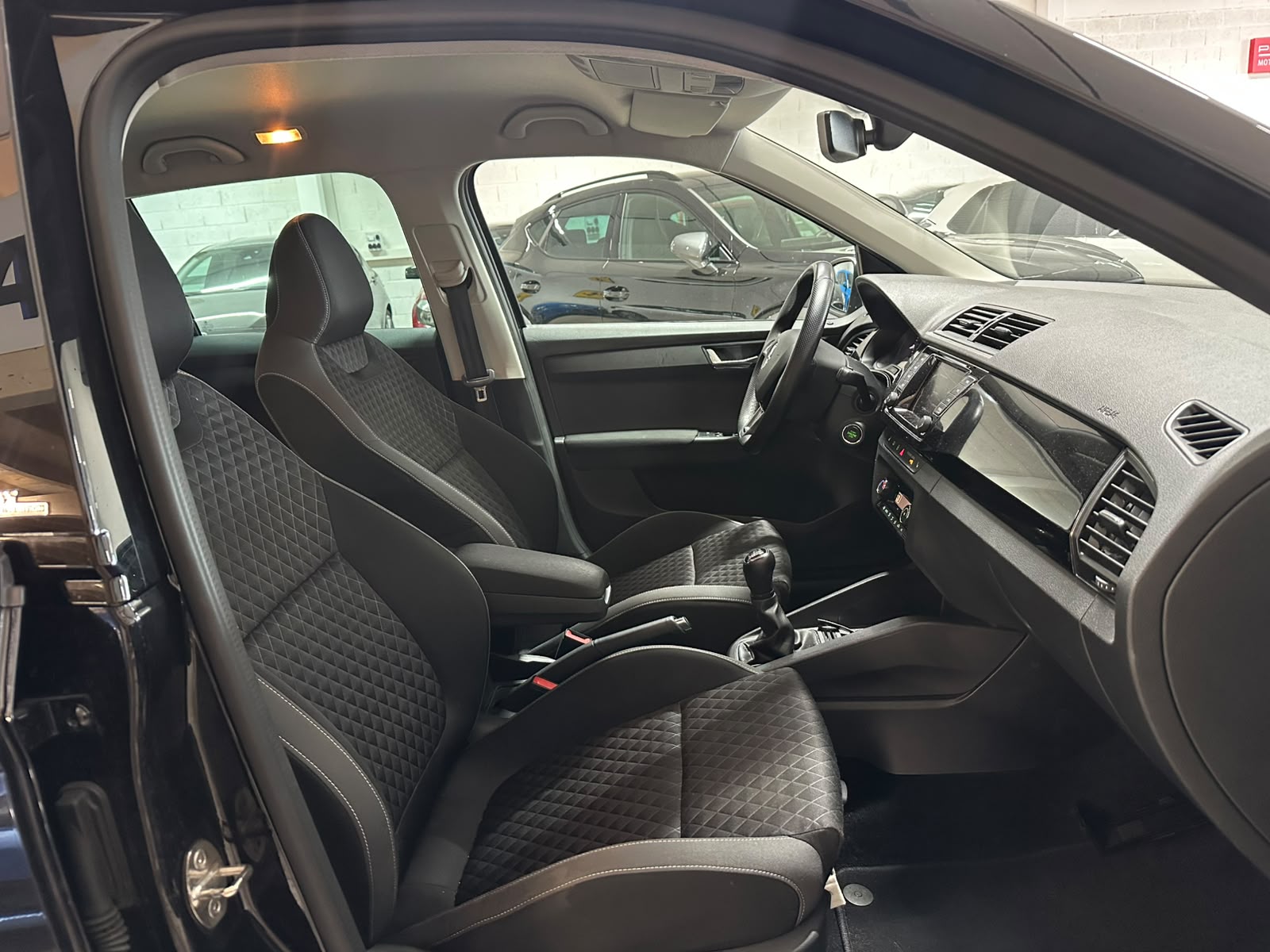 SKODA Fabia 1.2 TSI Monte Carlo-image-8
