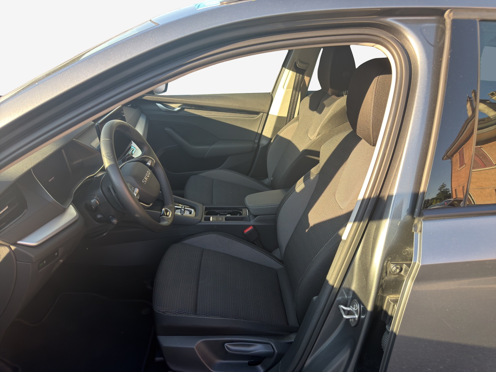 SKODA Octavia Combi 1.5 TSI mHEV DSG Selection-image-6