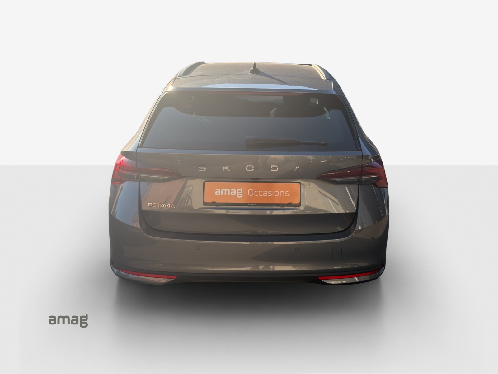 SKODA Octavia Combi 1.5 TSI mHEV DSG Selection-showroom-element-3
