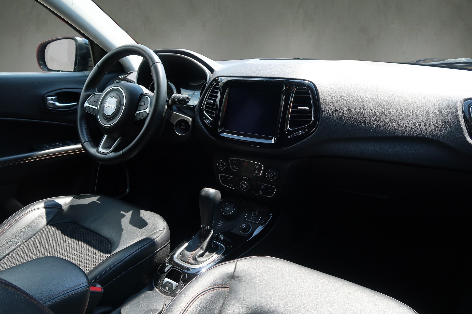JEEP Compass 2.0CRD Limited AWD 9ATX-image-10