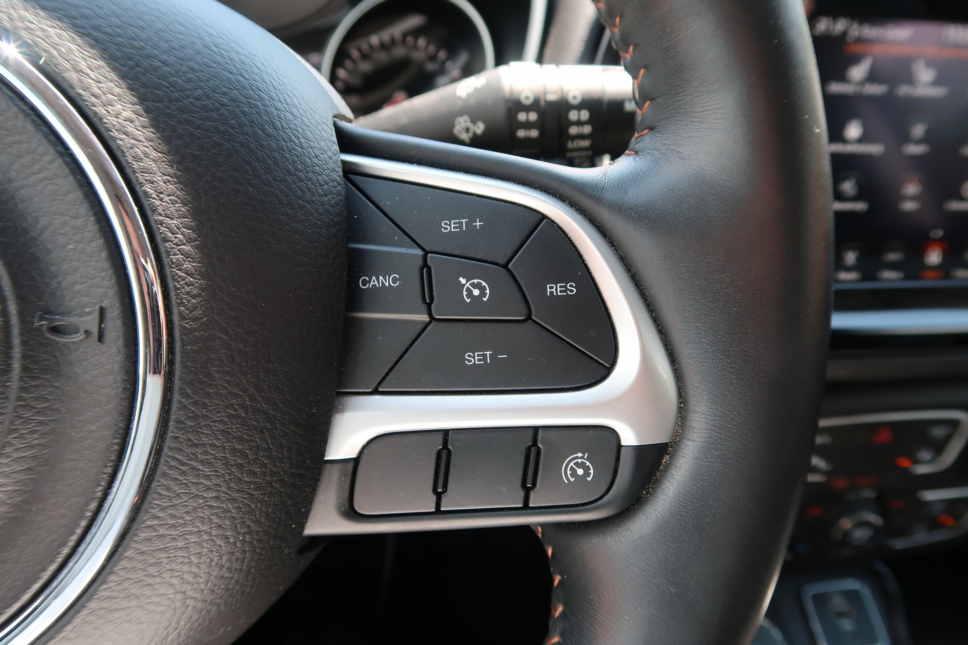 JEEP Compass 2.0CRD Limited AWD 9ATX-image-15