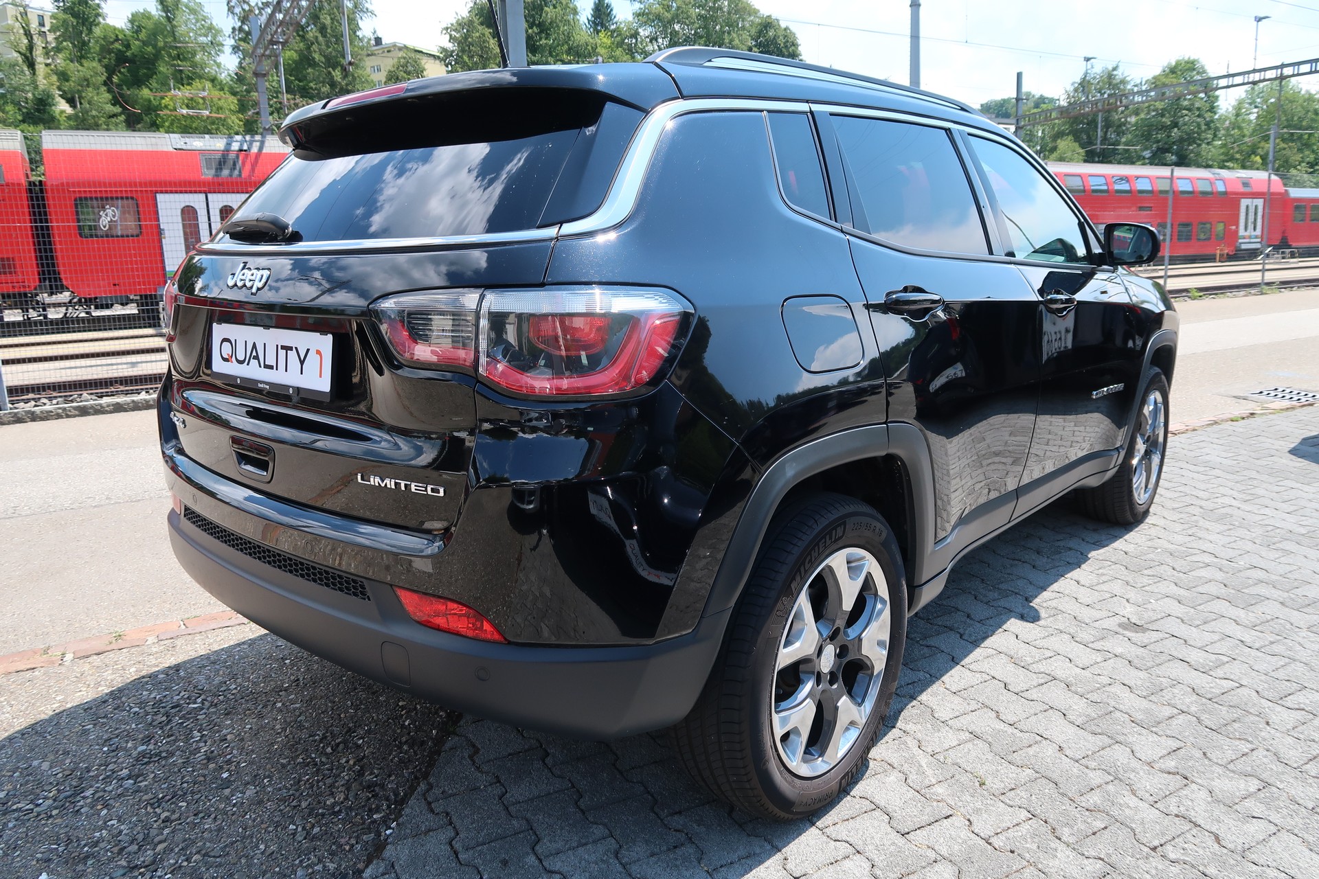 JEEP Compass 2.0CRD Limited AWD 9ATX-showroom-element-3