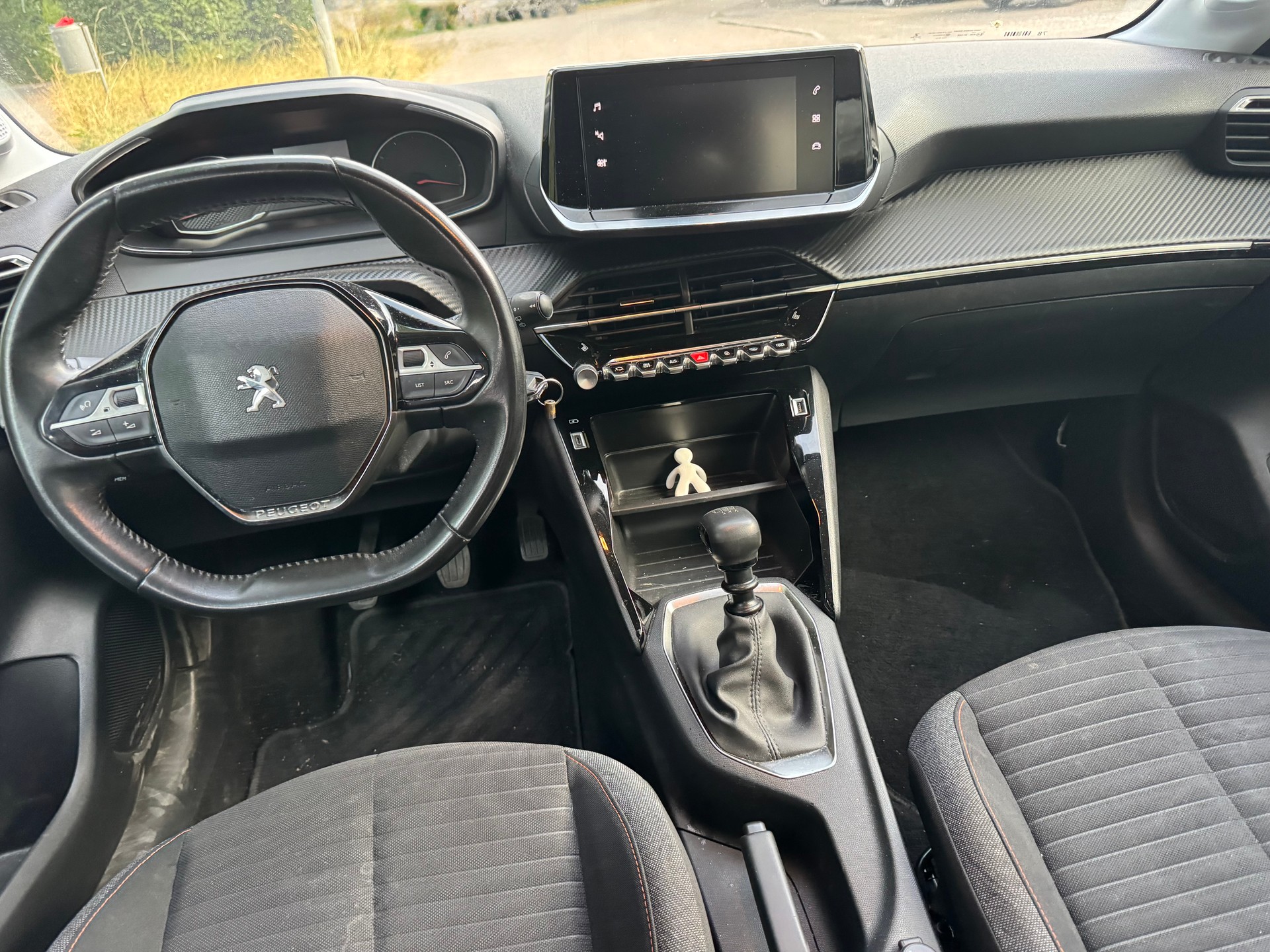 PEUGEOT 208 1.2 PureTech Active-image-8