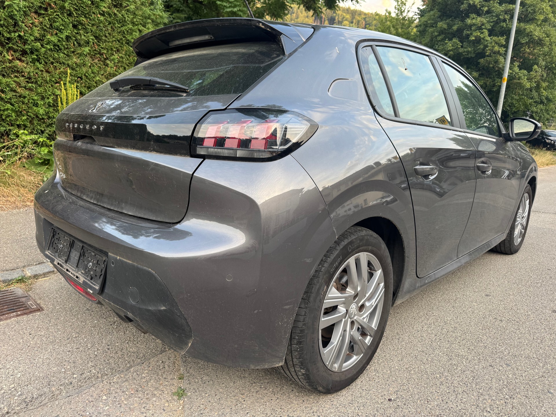 PEUGEOT 208 1.2 PureTech Active-image-4