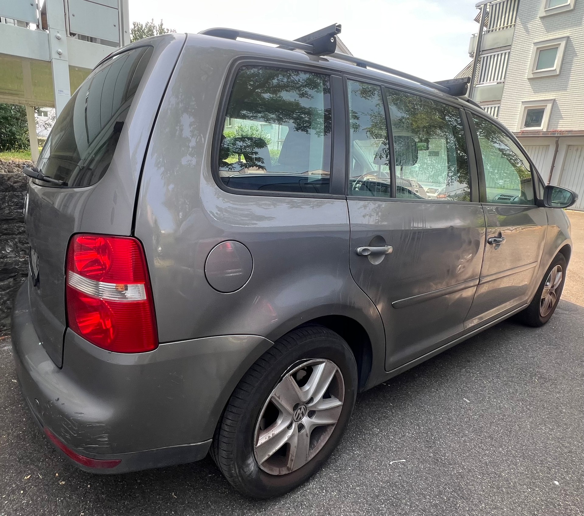 VW Touran 2.0 TDI Team DSG-image-3