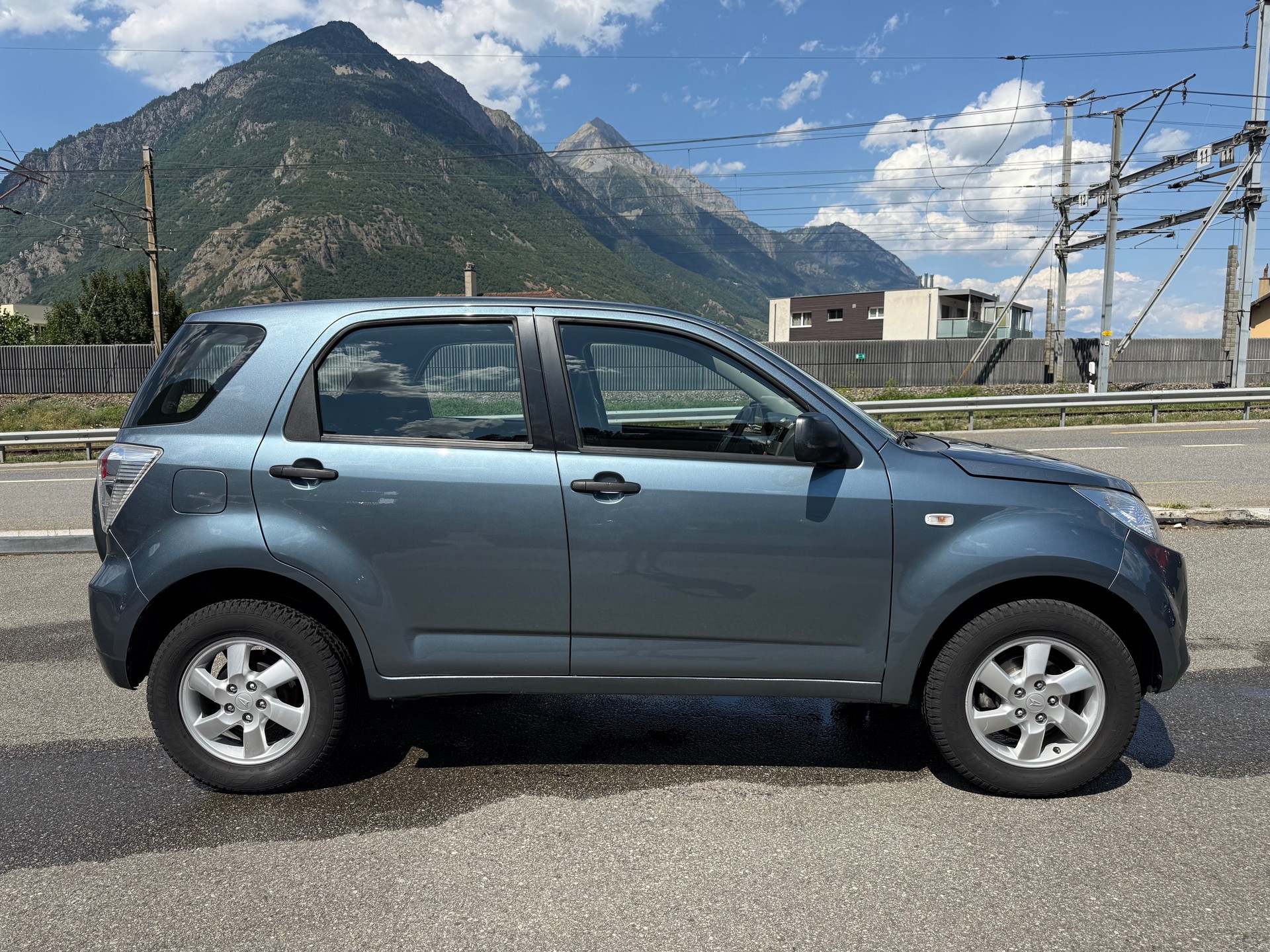 DAIHATSU Terios 1.5 16V 4WD Automatic-image-5