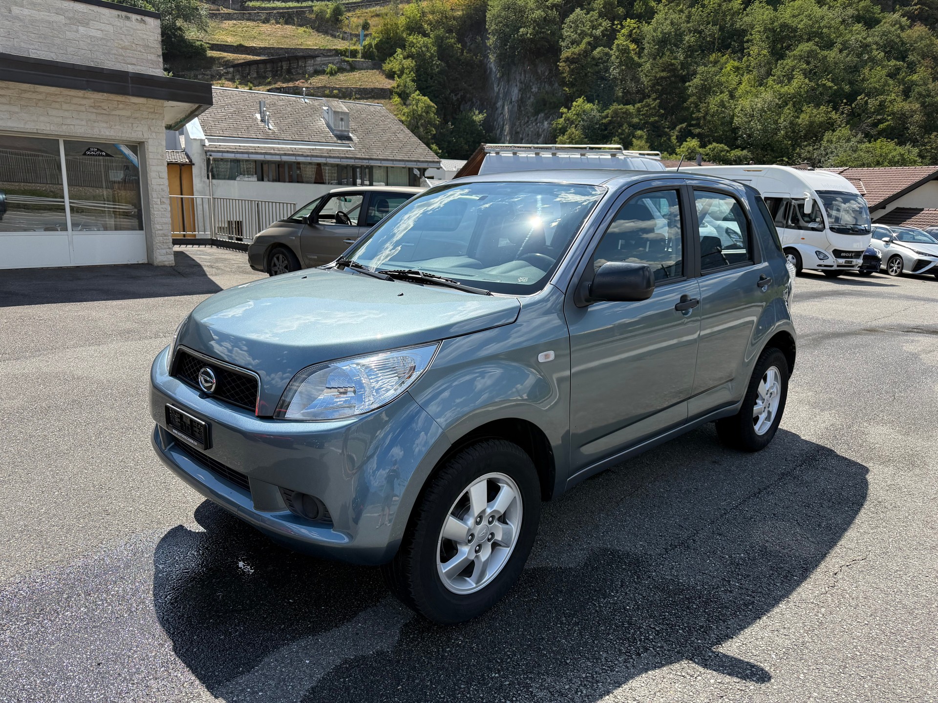 DAIHATSU Terios 1.5 16V 4WD Automatic-image-2