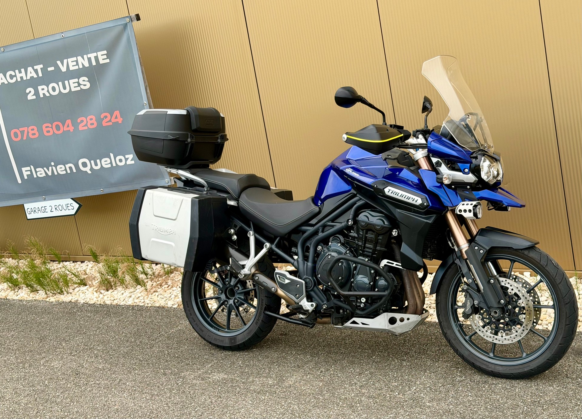 TRIUMPH Tiger 1200 Explorer ABS-showroom-element-2