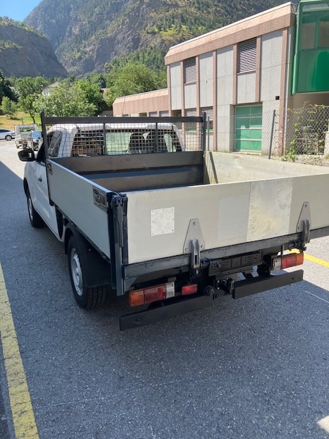 NISSAN 2.3 dCi King Cab Visia S/S-image-2