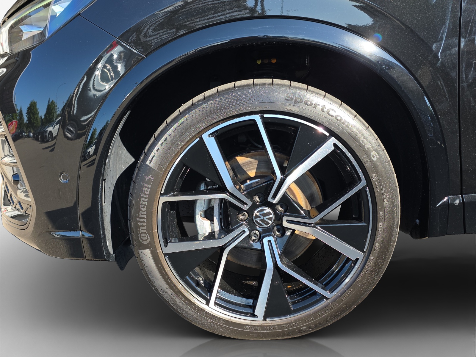 VW Tiguan 2.0 TSI DSG R-Line 4Motion-image-15