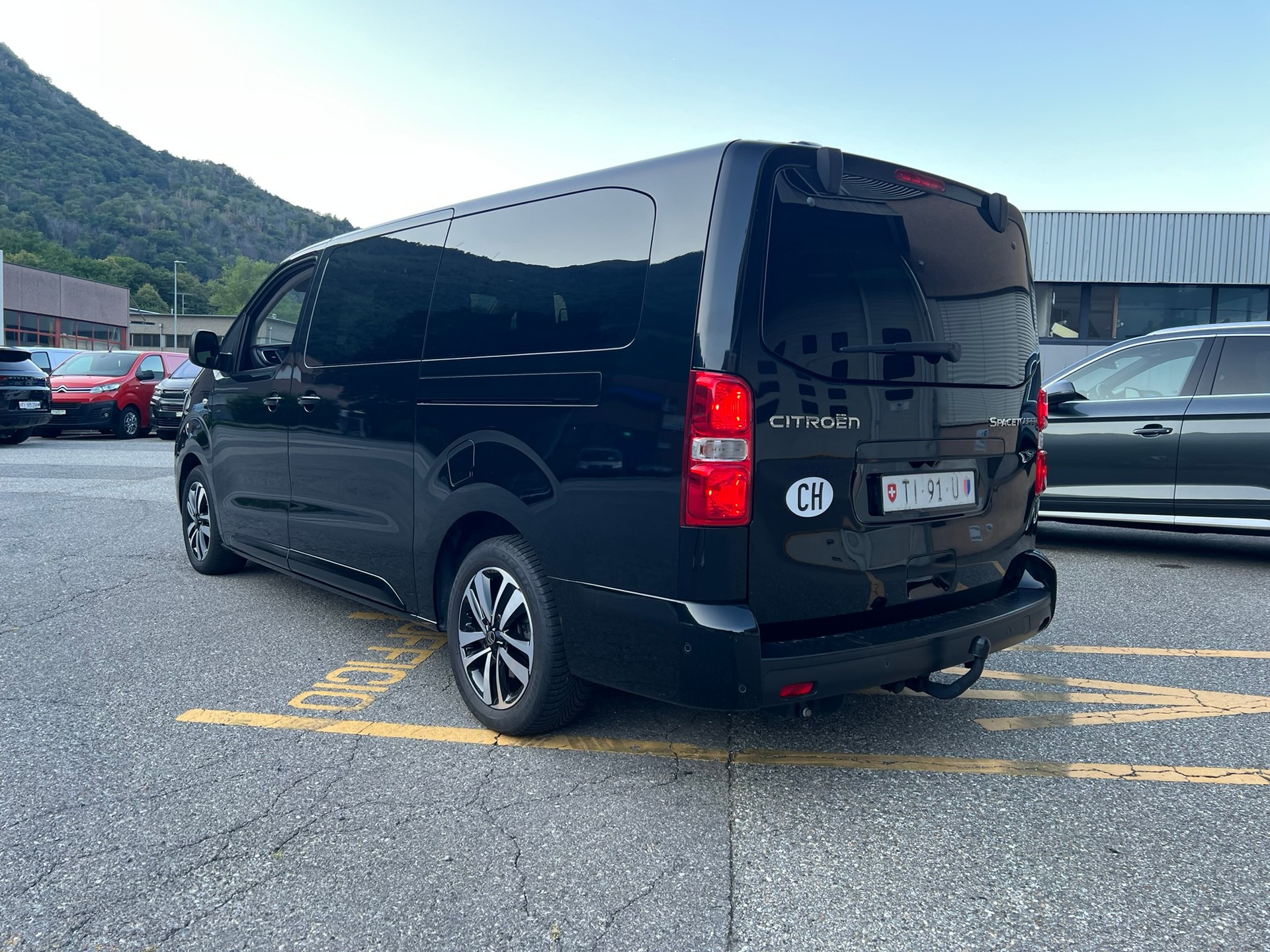 CITROEN Spacetourer 2.0 BlueHDi You XL EAT8-image-4