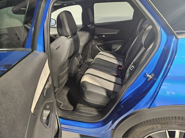 PEUGEOT 3008 1.6 Plug-in Hybrid4 GT Pack-image-6