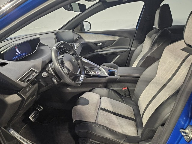 PEUGEOT 3008 1.6 Plug-in Hybrid4 GT Pack-image-5