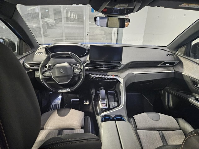 PEUGEOT 3008 1.6 Plug-in Hybrid4 GT Pack-image-4
