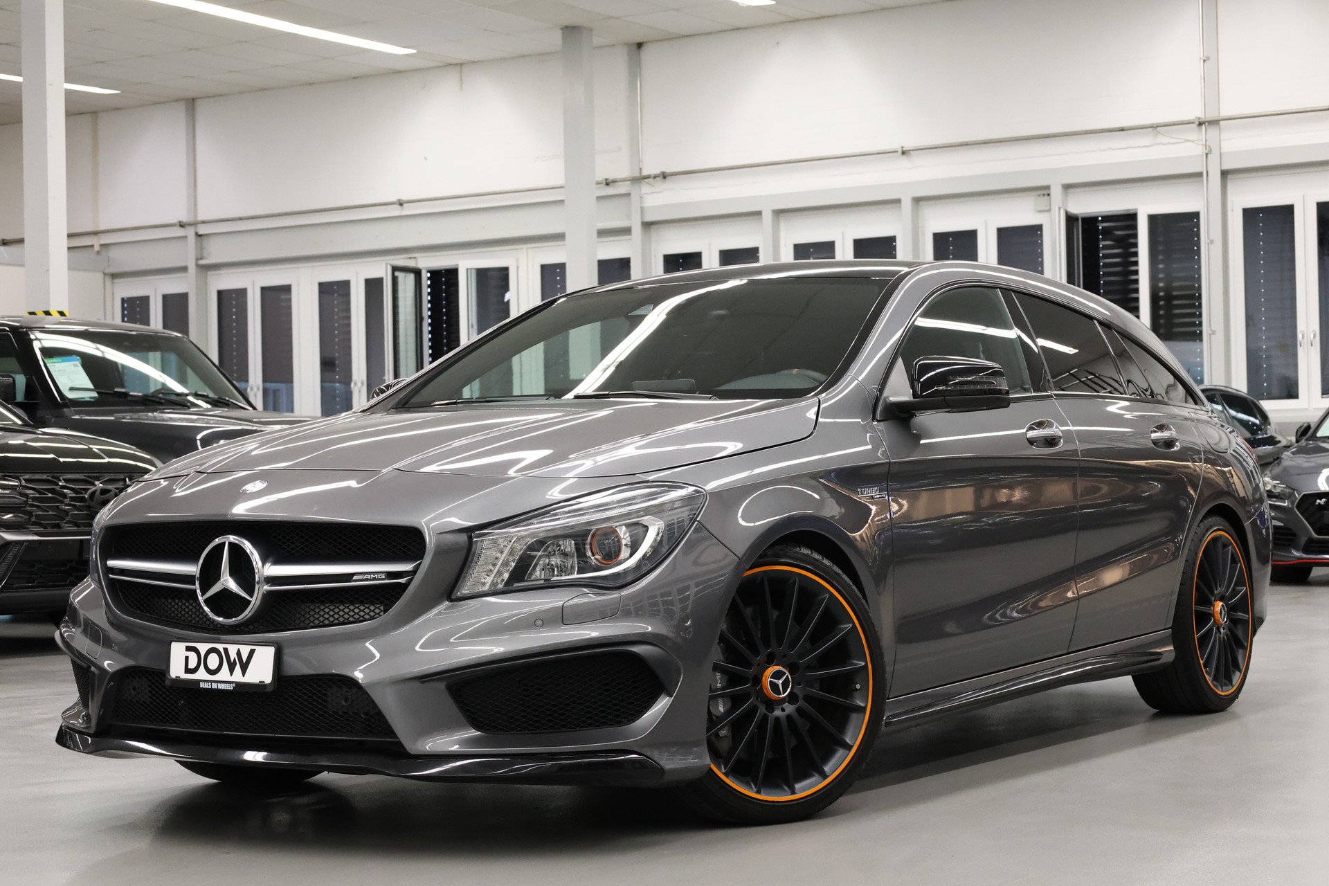 MERCEDES-BENZ CLA 45 AMG 4m Shooting Brake-image-0
